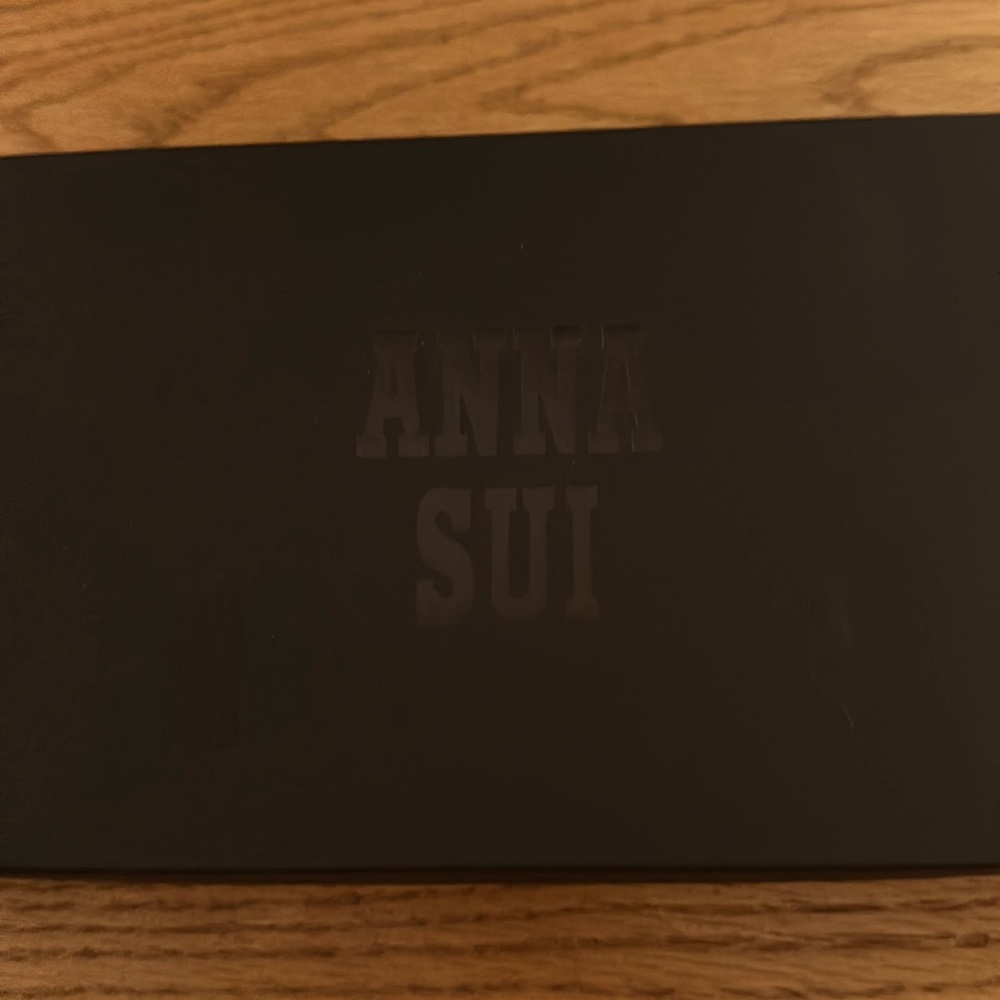 Anna Sui black wallet